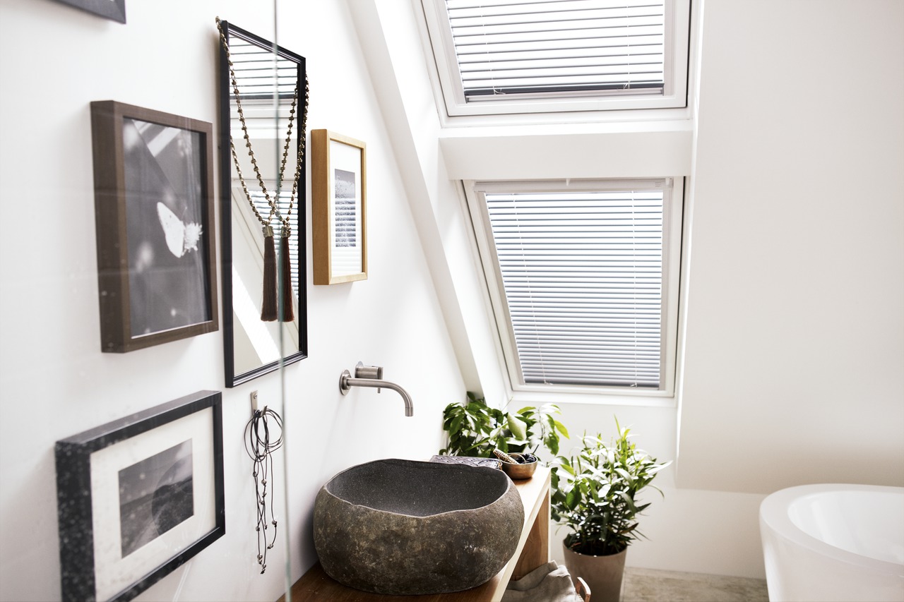 Tende per interni velux: controlla la luce nella tua mansarda ... Tende veneziane per interni