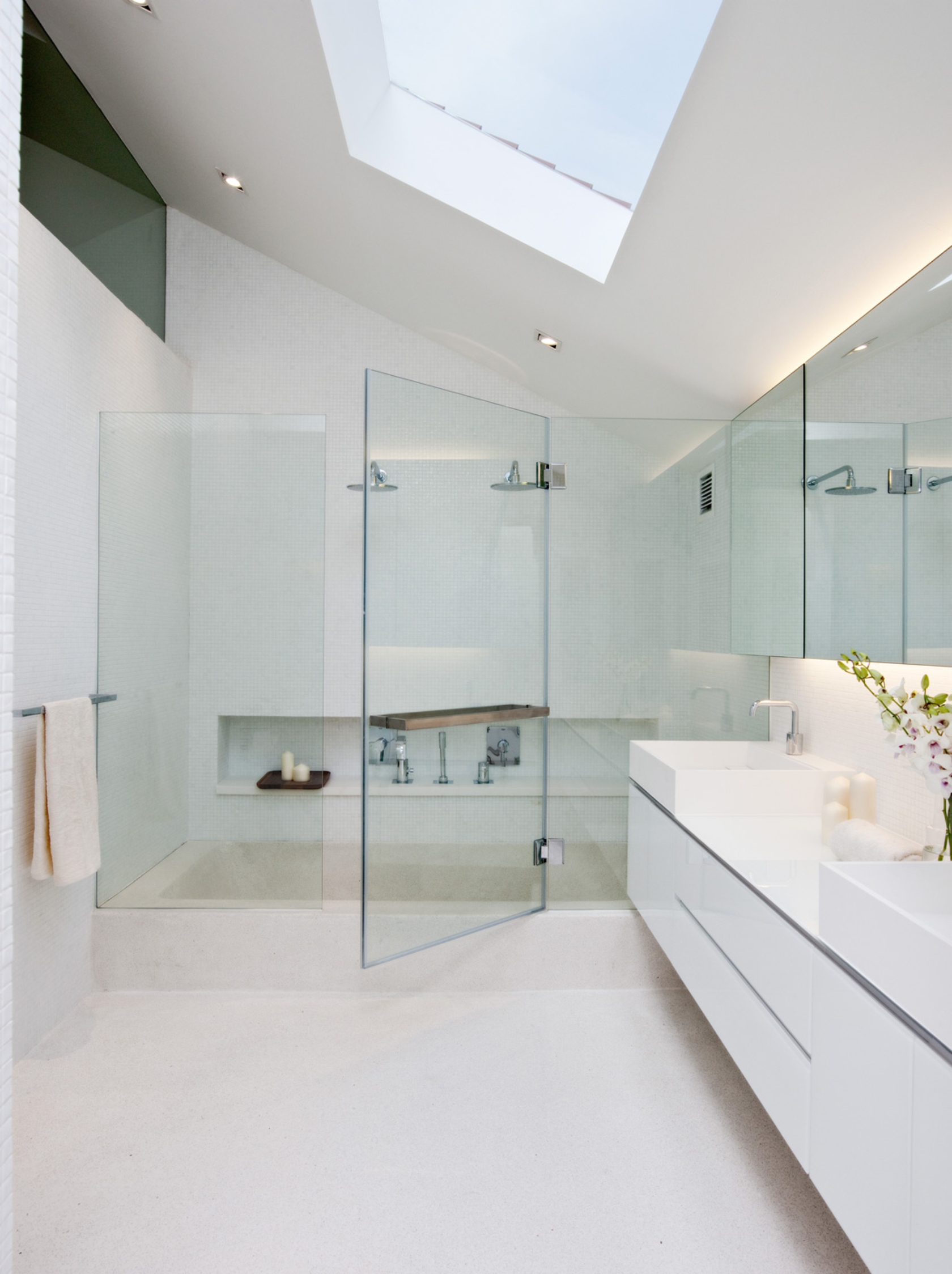 7 bagni con doccia nel sottotetto mansarda.it Rivestimenti pareti bagno