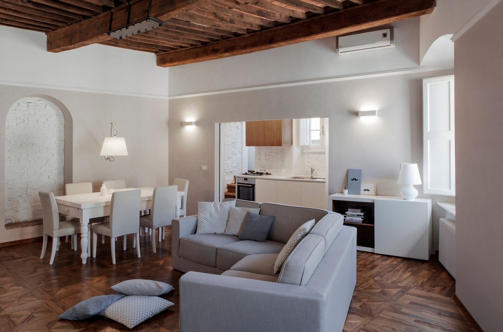 Illuminazione casa in legno: arredi d'epoca e pezzi di recupero ...