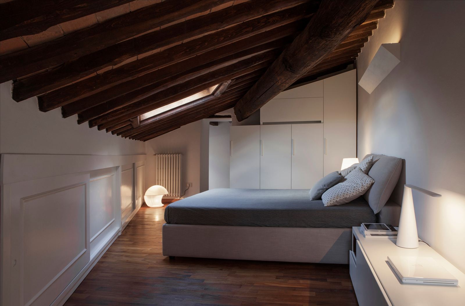 Mansarda soffitto bianco ~ canlic for .