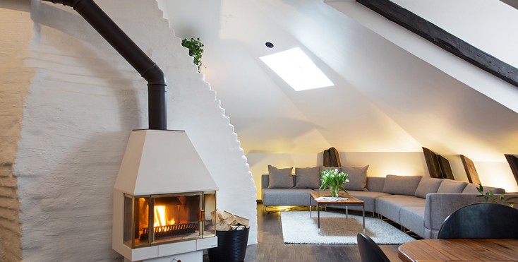 Plafoniere Per Soffitti Inclinati : Lampadari da soffitto mansarda: idee per lilluminazione di una