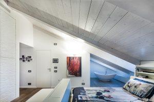Camera da letto con vasca