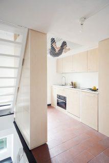 cucina doppia altezza