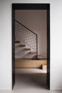corridoio con scala