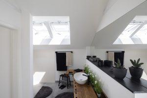 bagno con legno
