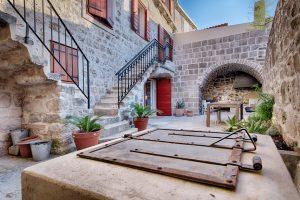 cortile esterno