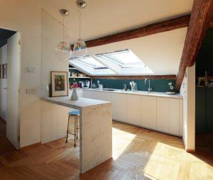 cucina con finestre