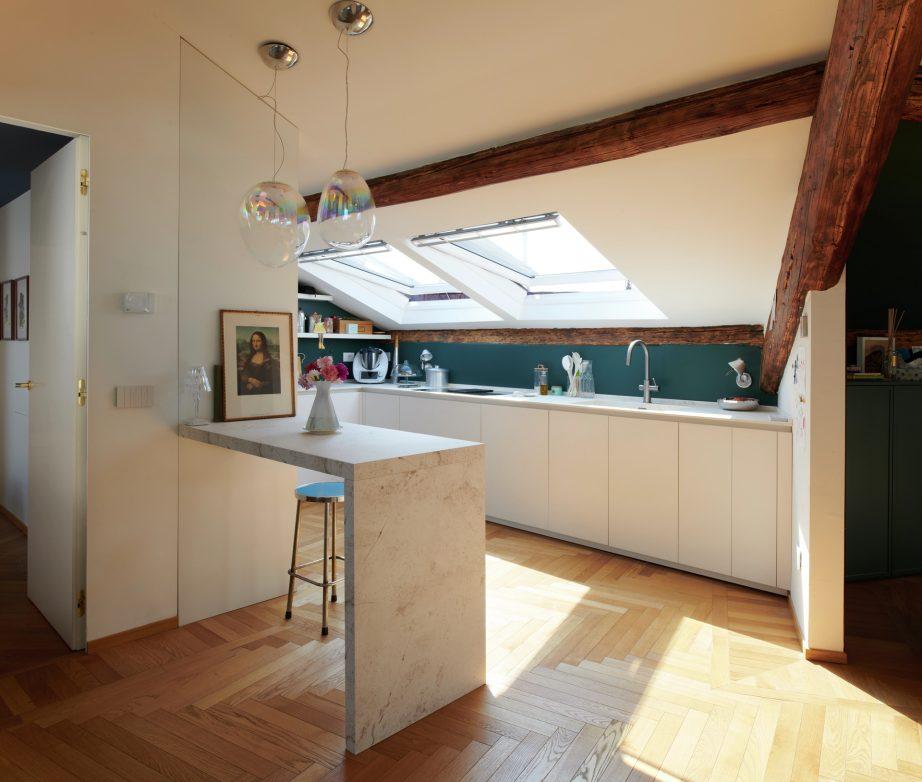 cucina con finestre