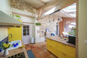 cucina-con-pavimento-in-cotto