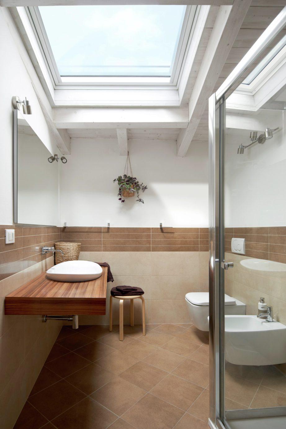 bagno con finestra